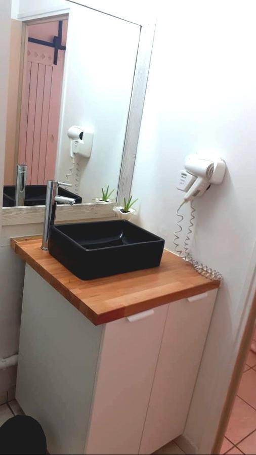 Apartament Flamboyant De La Baie La Trinité Zewnętrze zdjęcie